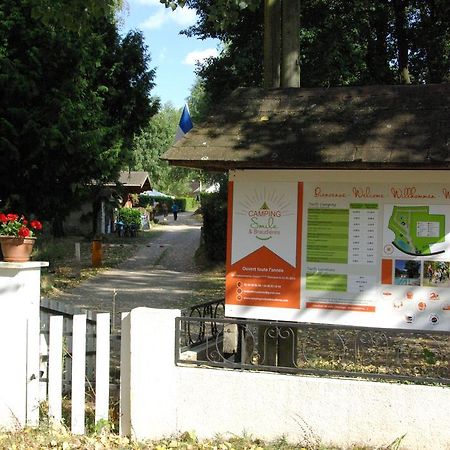Camping Smile & Braudieres Mezieres-sous-Lavardin Экстерьер фото