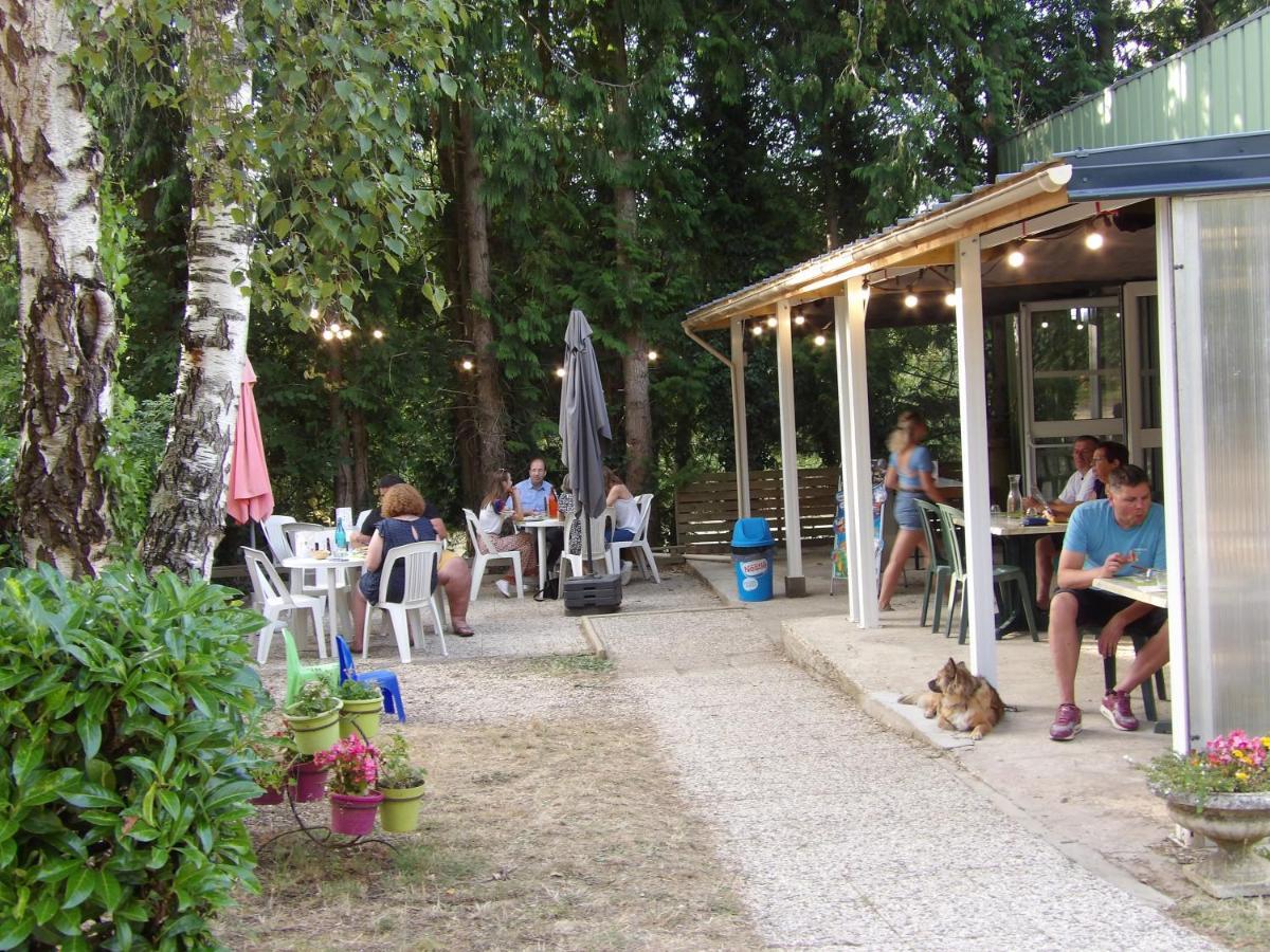 Camping Smile & Braudieres Mezieres-sous-Lavardin Экстерьер фото