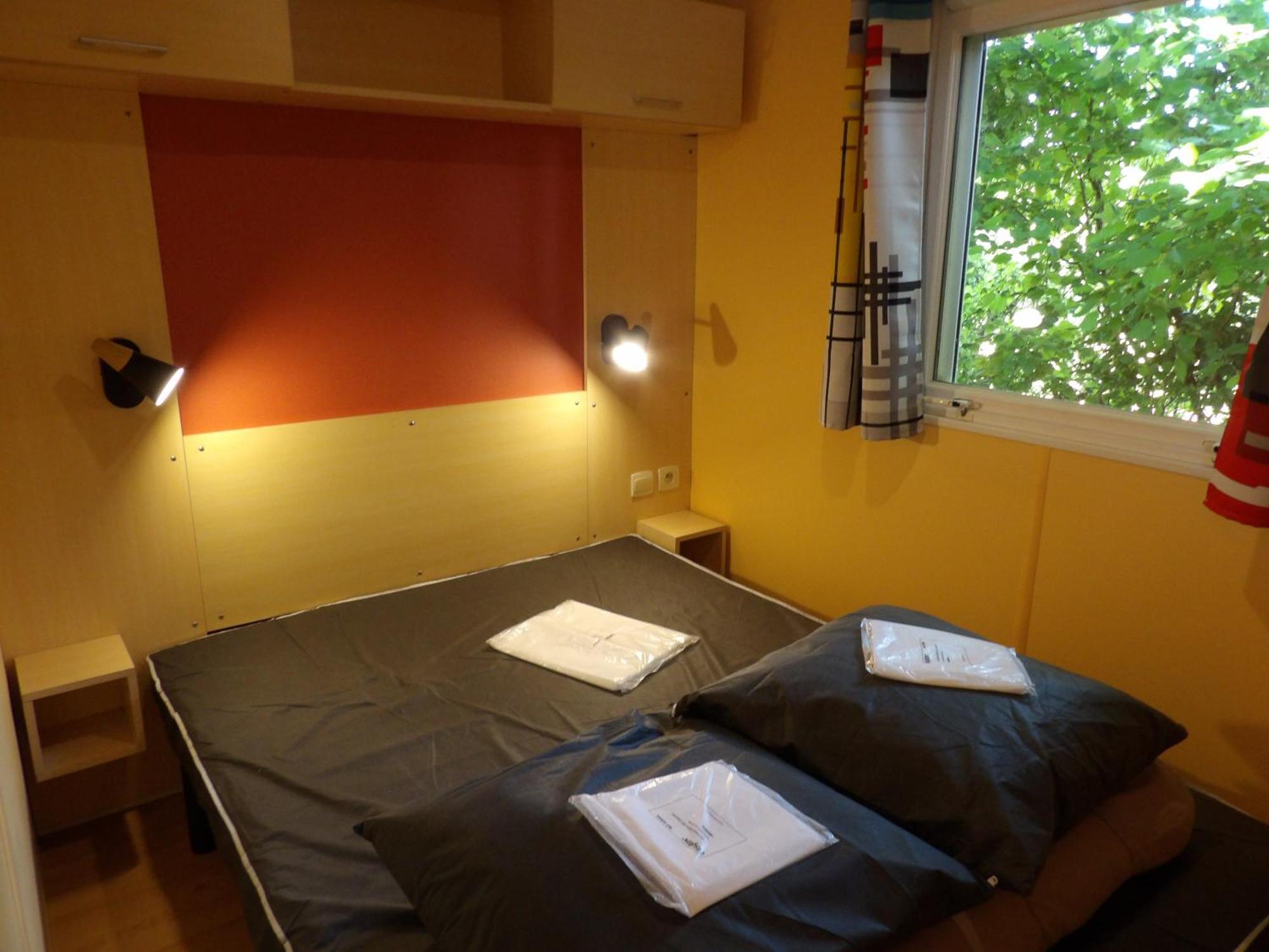 Camping Smile & Braudieres Mezieres-sous-Lavardin Экстерьер фото